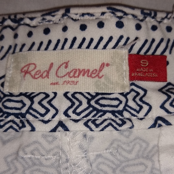 Red Camel Dark Blue & White Geometric Pattern Size 9 Junior Shorts - Picture 7 of 8